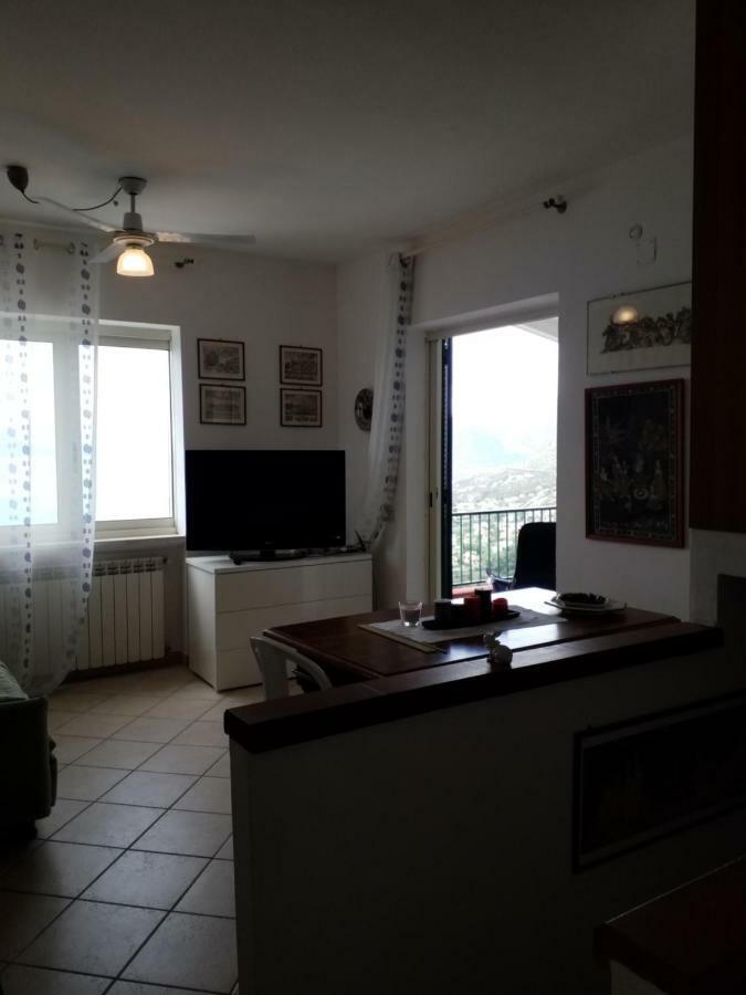 הוילה סן ניקולה ארצ'לה La Terrazza Sull Isola Di Dino מראה חיצוני תמונה