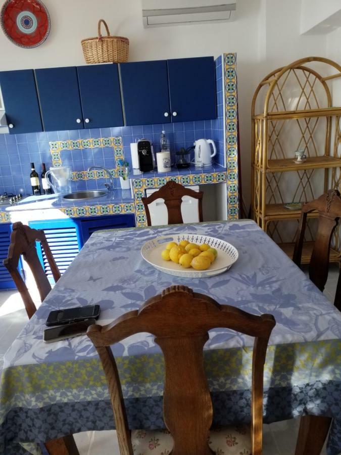 הוילה סן ניקולה ארצ'לה La Terrazza Sull Isola Di Dino מראה חיצוני תמונה